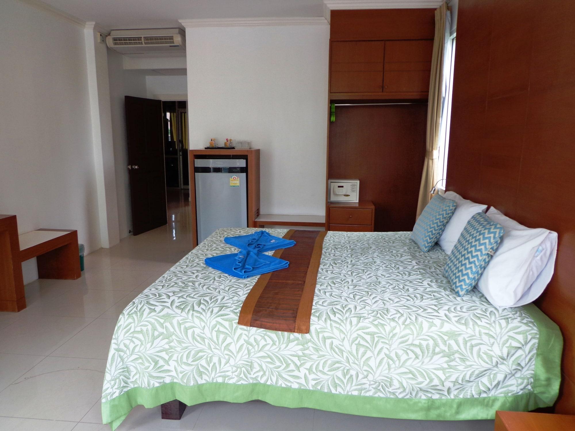 Sukcheewa Residence Phuket Patong Exterior photo