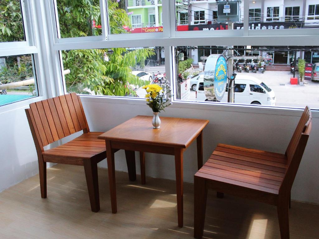 Sukcheewa Residence Phuket Patong Exterior photo